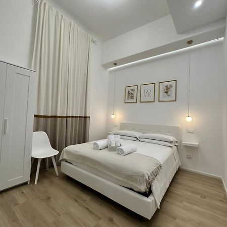 Center Rooms La Spezia Bagian luar foto